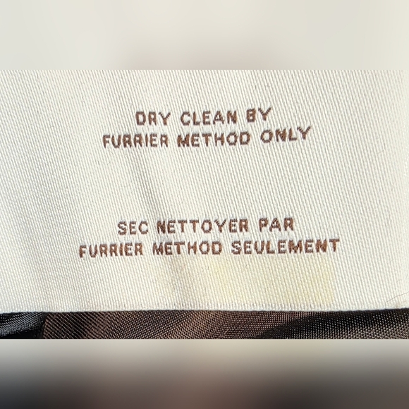 Short Black Wool Blend Cape With Rex Rabbit Fur Collar. Small - Picture 7 of 13